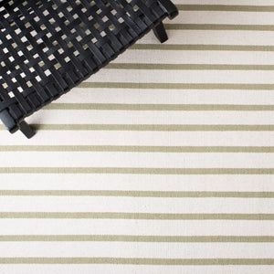 Safavieh Montauk 313 Hand Woven 100% Cotton Rug Ivory / Light Green 100% Cotton MTK313J-9