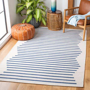 Safavieh Montauk 313 Hand Woven 100% Cotton Rug Ivory / Navy 100% Cotton MTK313M-9