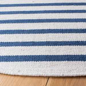 Safavieh Montauk 313 Hand Woven 100% Cotton Rug Ivory / Navy 100% Cotton MTK313M-9