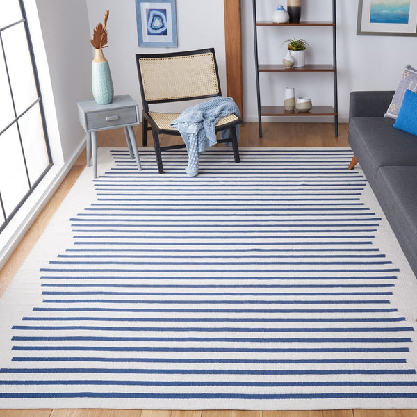 Safavieh Montauk 313 Hand Woven 100% Cotton Rug Ivory / Navy 100% Cotton MTK313M-9