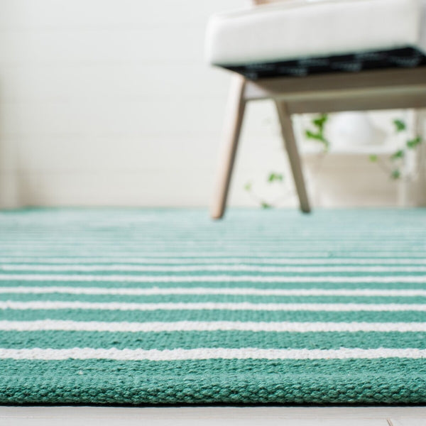 Safavieh Montauk 313 Hand Woven 100% Cotton Rug Dark Green / Ivory 100% Cotton MTK313Y-9