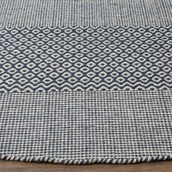 Safavieh Montauk 330 Hand Woven Cotton Rug MTK330B-4SQ