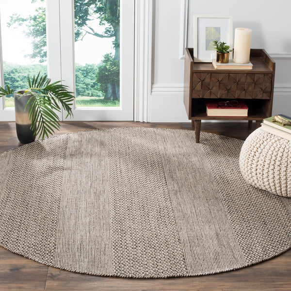 Safavieh Montauk MTK330 Hand Woven Rug