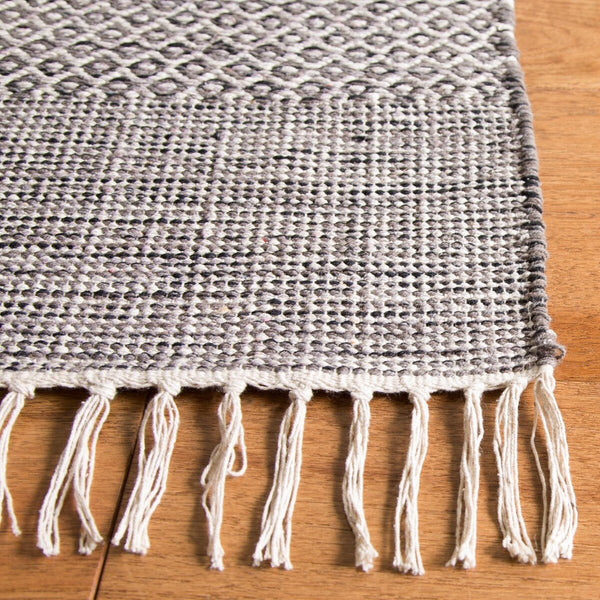 Safavieh Montauk 330 Hand Woven Cotton Rug MTK330N-4SQ