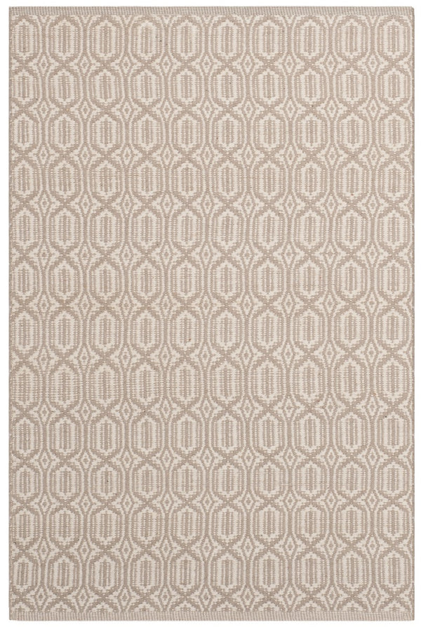 Safavieh Montauk MTK333 Hand Woven Rug