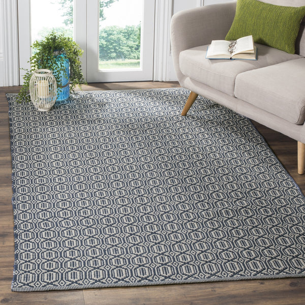 Safavieh Montauk MTK333 Hand Woven Rug