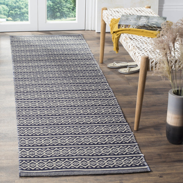Safavieh Montauk 341 Hand Woven Cotton Rug MTK341B-4