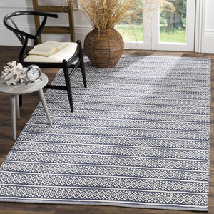 Safavieh Montauk 341 Hand Woven Cotton Rug MTK341B-4