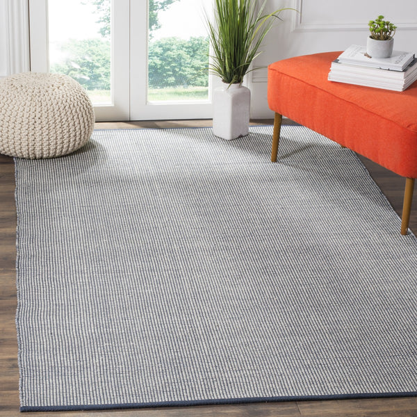 Safavieh Montauk MTK345 Rug