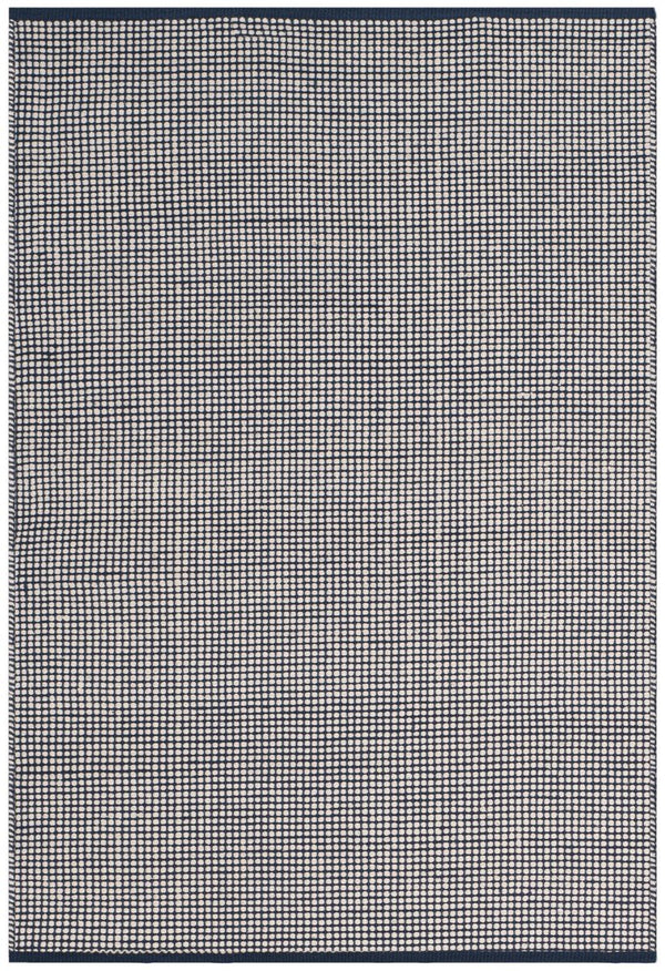 Safavieh Montauk MTK345 Rug