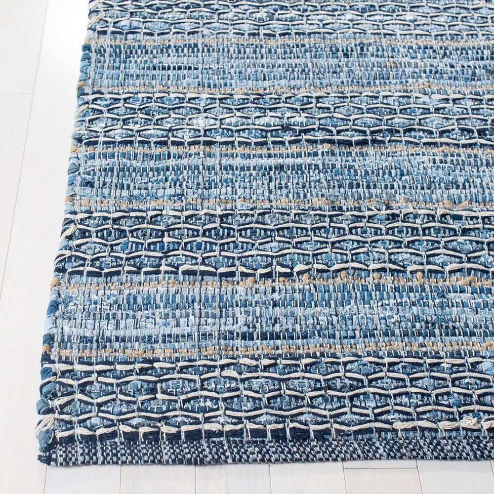 Safavieh Montauk 418 Hand Woven Cotton/Polyester/and Jute Rug MTK418L-3