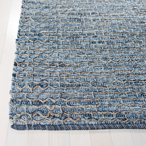 Safavieh Montauk MTK421 Hand Woven Rug
