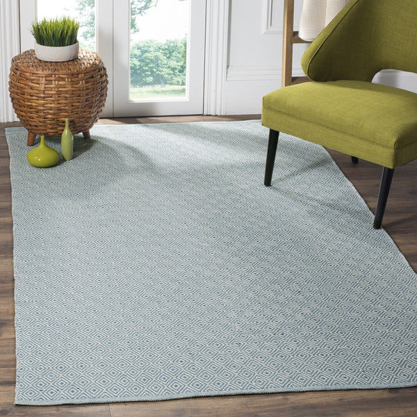 Safavieh Montauk MTK515 Rug