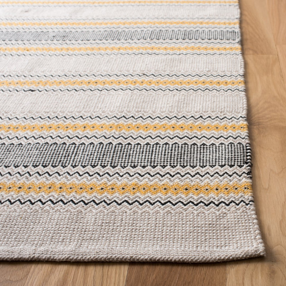 Safavieh Montauk MTK536 Hand Woven Rug