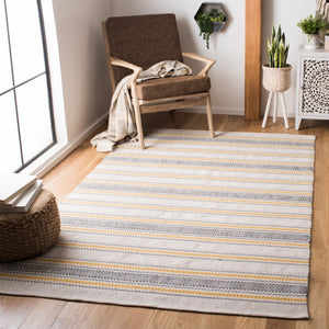 Safavieh Montauk MTK536 Hand Woven Rug