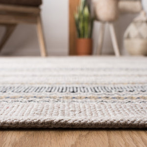 Safavieh Montauk MTK536 Hand Woven Rug