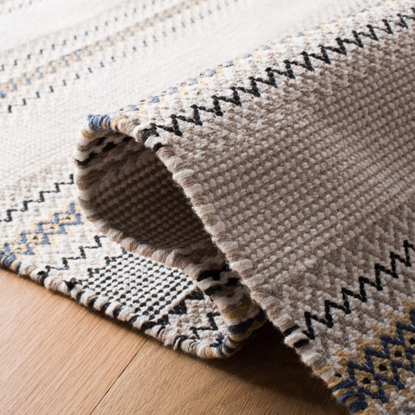 Safavieh Montauk 536 Hand Woven Cotton Contemporary Rug MTK536M-4