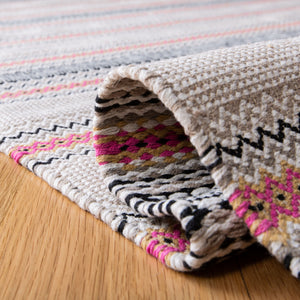 Safavieh Montauk MTK536 Hand Woven Rug