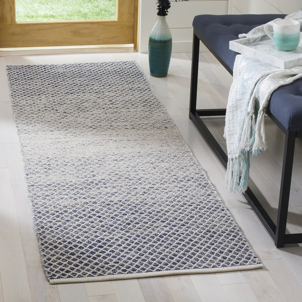 Montauk Hand Woven Cotton Pile Rug - Luxurious Thickness, Artisan Crafted for Modern Elegance