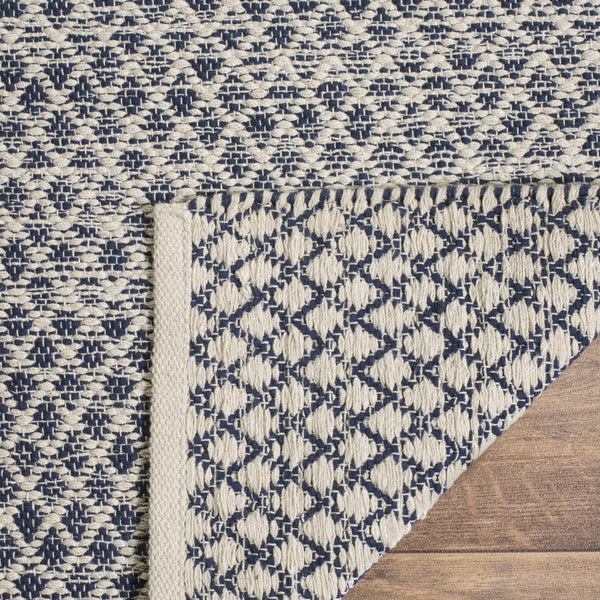 Montauk Hand Woven Cotton Pile Rug - Luxurious Thickness, Artisan Crafted for Modern Elegance