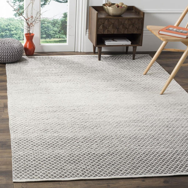 Montauk Hand Woven Cotton Pile Rug - Thick, Luxurious Design from India for Cozy Home Decor