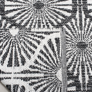 Safavieh Montauk 606 Hand Woven 90% Cotton and 10% Polyester Rug MTK606A-3