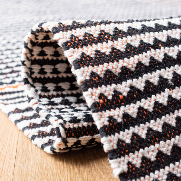 Safavieh Montauk 607 Hand Woven 90% Cotton and 10% Polyester Rug MTK607D-3