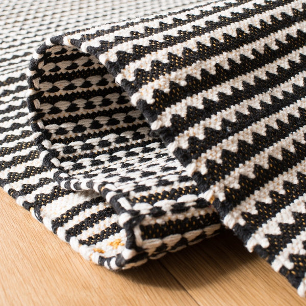 Safavieh Montauk 607 Hand Woven 90% Polyester and 10% Cotton Rug MTK607I-3