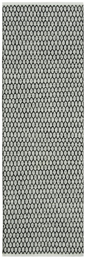 Montauk Hand Woven Cotton Rug - Luxurious Indian Craftsmanship for Elegant Home Decor and Comfort