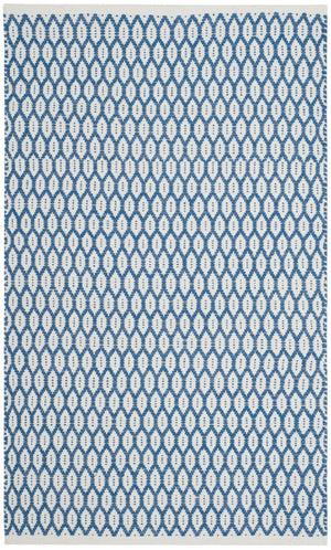 Montauk Hand Woven Cotton Rug - Luxurious Indian Craftsmanship for Elegant Home Decor and Comfort