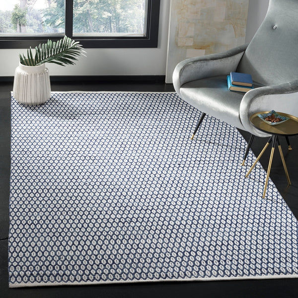 Safavieh Montauk MTK608 Rug
