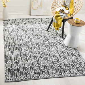Safavieh Montauk MTK609 Rug