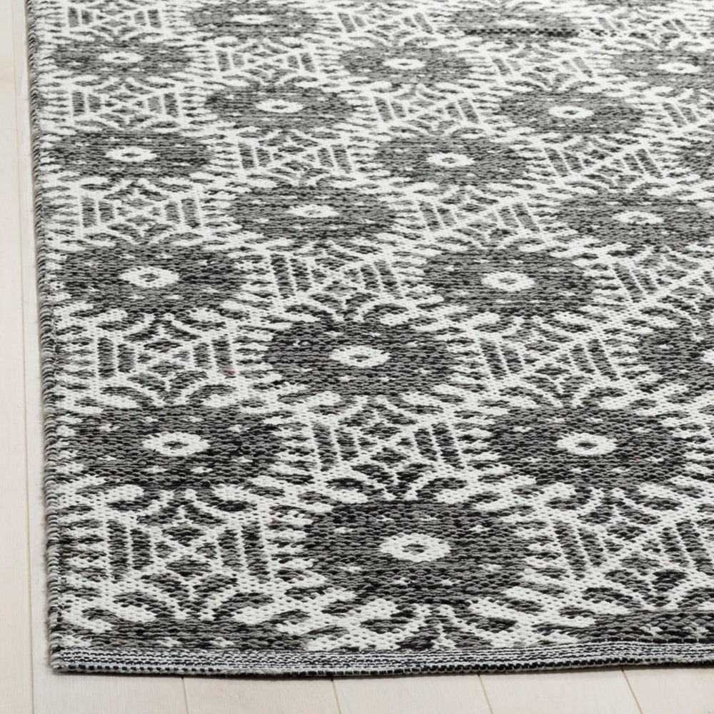 Safavieh Montauk 612 Hand Woven 90% Cotton and 10% Polyester Rug MTK612A-3