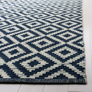 Safavieh Montauk 613 Hand Woven Cotton Rug MTK613C-3
