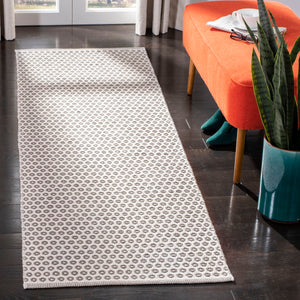 Safavieh Montauk MTK616 Hand Woven Rug