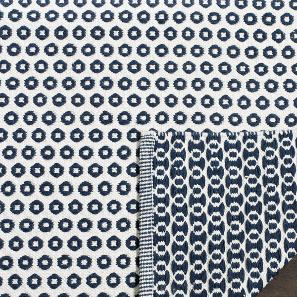 Safavieh Montauk 616 Hand Woven Cotton Rug MTK616N-3