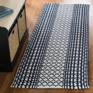 Safavieh Montauk 617 Hand Woven Cotton Rug MTK617N-3