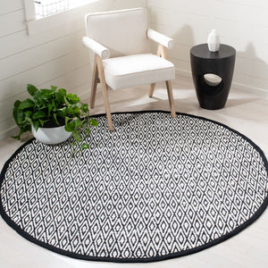 Montauk Hand Woven Polyester and Cotton Pile Rug - Elegant Design for Cozy Home Interiors