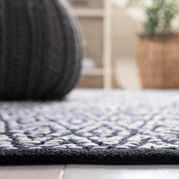 Montauk Hand Woven Rug in Durable Polyester and Cotton for a Cozy, Stylish Home Décor Upgrade