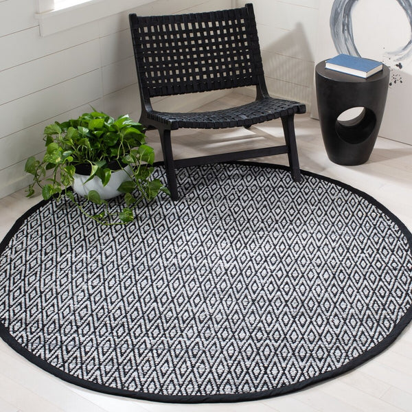 Montauk Hand Woven Polyester and Cotton Pile Rug - Elegant Design for Cozy Home Interiors