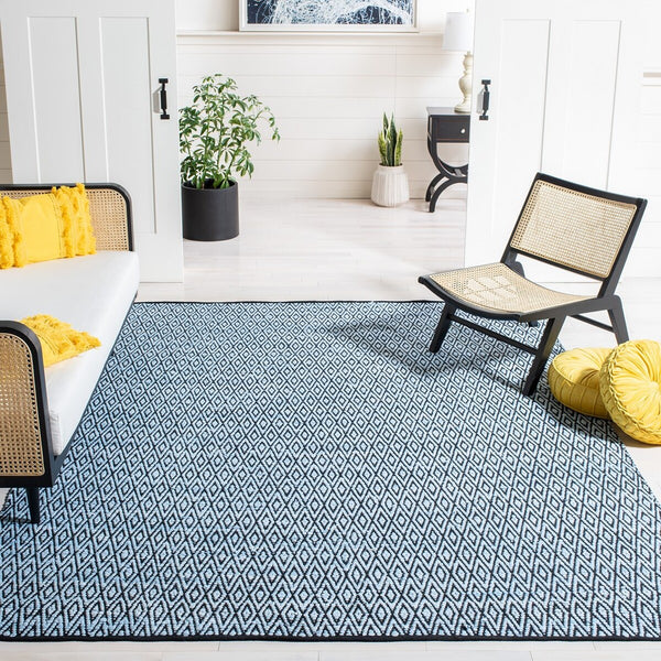 Montauk Hand Woven Polyester and Cotton Pile Rug - Elegant Design for Cozy Home Interiors