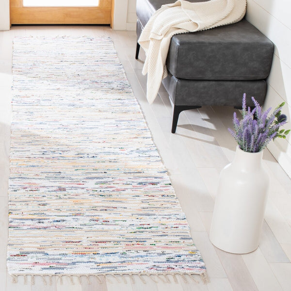 Montauk Hand Woven Polyester & Cotton Pile Rug - Luxurious Texture for Stylish Home Décor