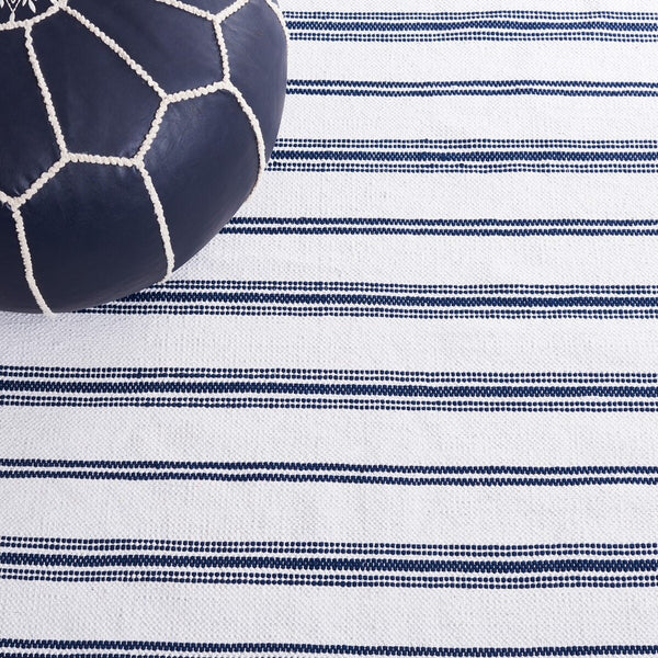 Safavieh Montauk 708 Flat Weave Cotton Bohemian Rug MTK708N-8