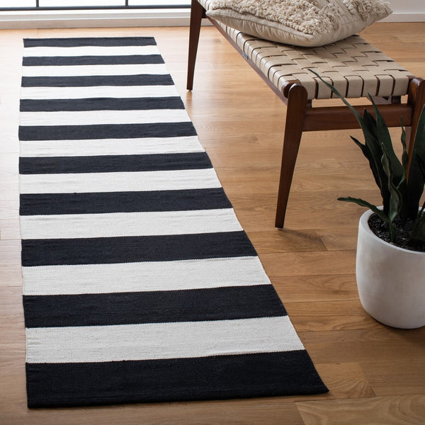 Safavieh Montauk 712 Hand Woven Cotton Rug MTK712D-9SQ