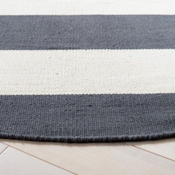 Safavieh Montauk 712 Hand Woven Cotton Rug MTK712G-7SQ