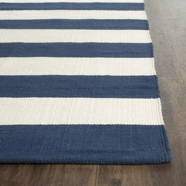 Safavieh Montauk 712 Hand Woven Cotton Rug MTK712H-9SQ