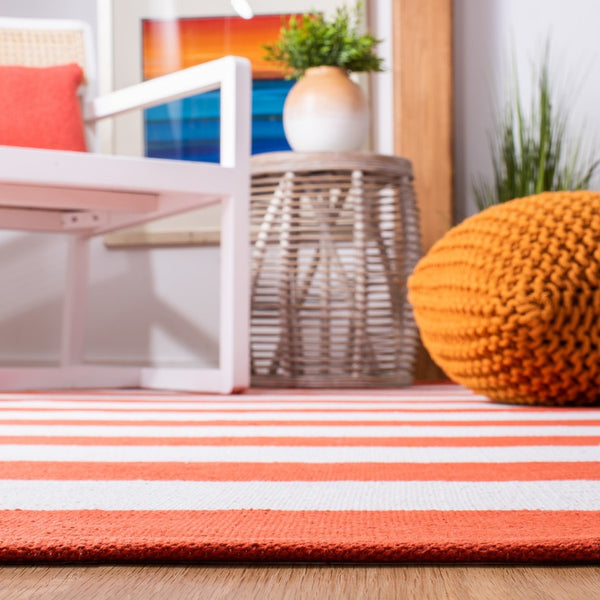 Safavieh Montauk 712 Hand Woven Cotton Rug MTK712L-4