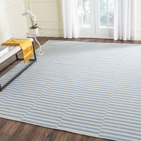 Safavieh Montauk MTK715 Rug