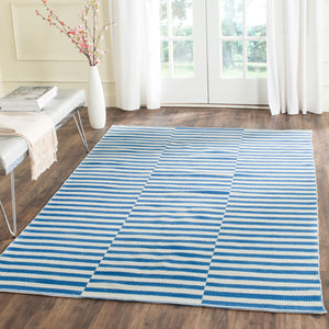 Safavieh Montauk MTK715 Rug