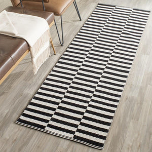 Safavieh Montauk MTK715 Rug